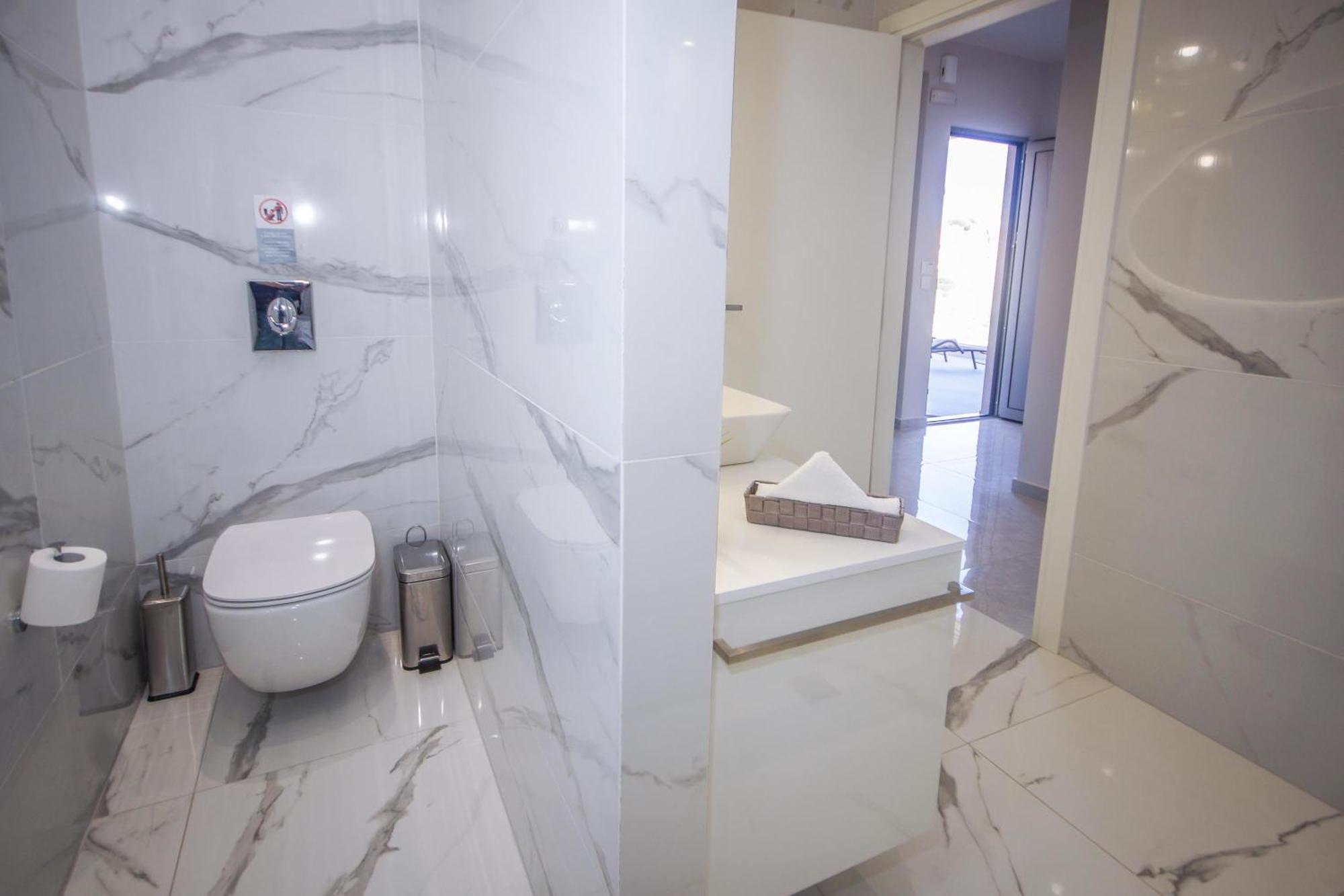 Aquamarine Luxury Suites Archangelos  Exterior foto